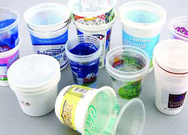低质低价塑料杯包装机与高质高价塑料杯包装机比较